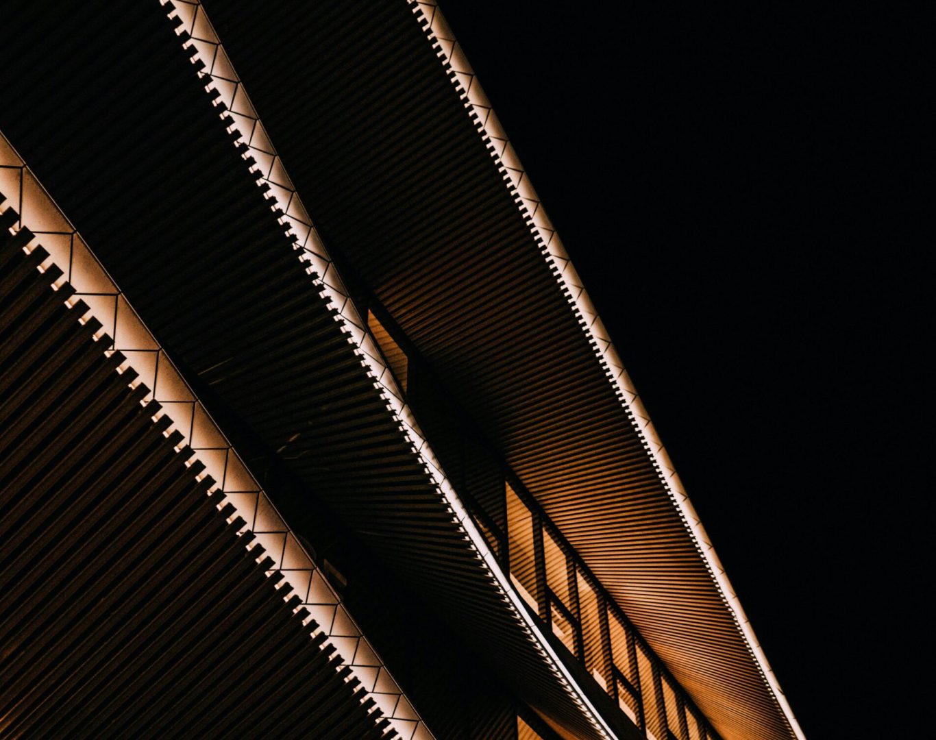 Benefits of Our Roofline and Gutter Lighting in New England